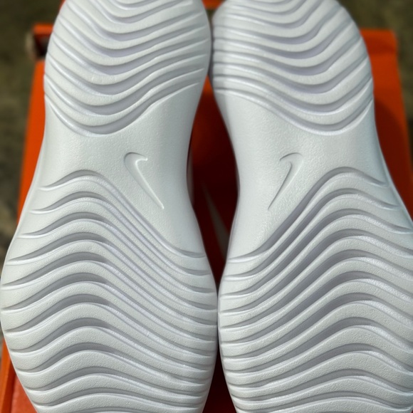 Nike Red and White Slip-On Sneakers with Mesh Upper - Picture 2 of 5